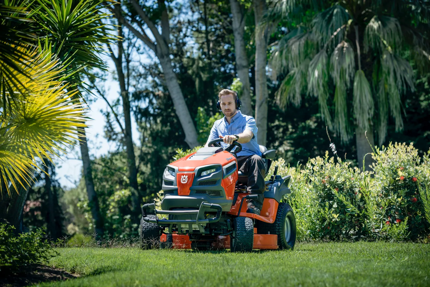 Lawn mowers - husqvarna riding mower